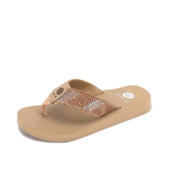 YELLOW BOX FLIP FLOPS NOAH COLOR TAUPE NEW IN BOX MEDIUM WIDTH - Picture 2 of 5